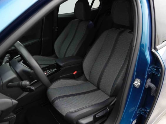 Peugeot 2008 54 KW 156 Bleu