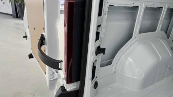 Nissan Interstar Fourgon 3T3 L2H2 2.0 DCI 130 N-CONNECTA Blanc