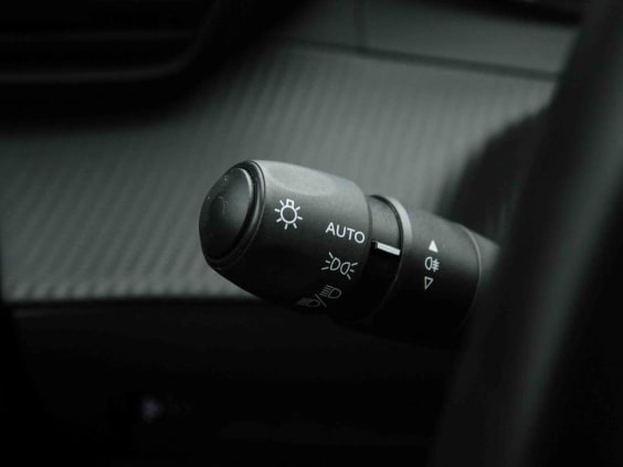 Peugeot 208 1.2 TURBO 100 ALLURE Argent