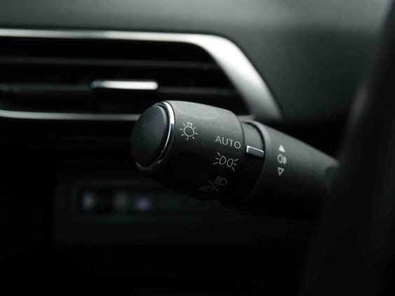 Peugeot 3008 T 130 AUT ALLURE Bleu
