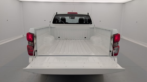 Isuzu D-MAX 2.2L SPACE CABINE M/T EVOLUTION SPLASH WHITE