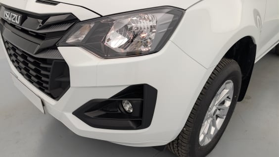 Isuzu D-MAX 2.2L SPACE CABINE M/T EVOLUTION SPLASH WHITE