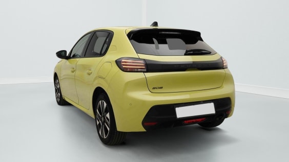 Peugeot 208 1.2 TURBO 100 ALLURE Jaune