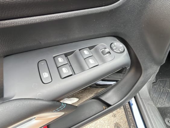 Citroën C5 Aircross 1.2 hybride 145 max boite automatique Bleu Eclipse