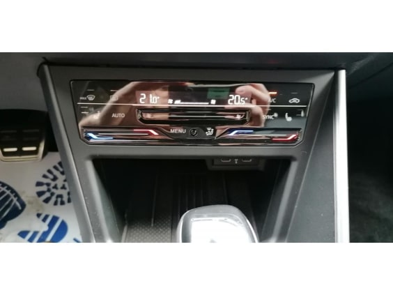Volkswagen Taigo 1.0 TSI 115 DSG7 R-Line Gris