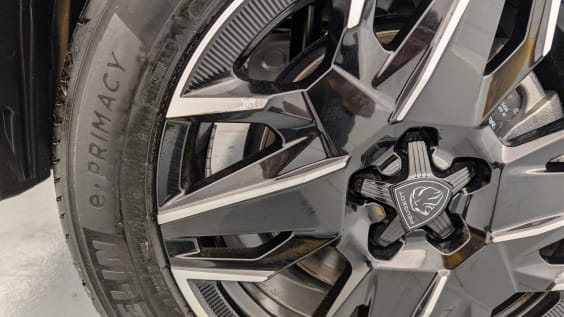 Peugeot 5008 HYBRID 145 CH E-DCS6 ALLURE Noir Perla Nera