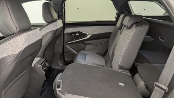 Peugeot 5008 HYBRID 145 CH E-DCS6 ALLURE Noir Perla Nera