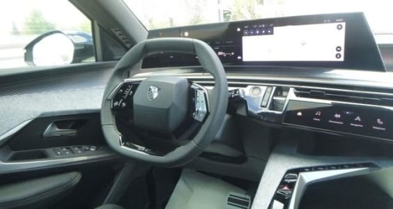Peugeot 5008 HYBRID 145CH E-DCS6 GT Gris Titane