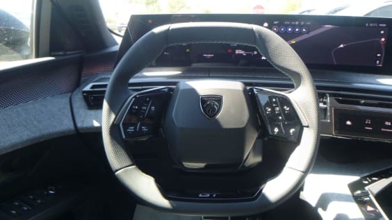 Peugeot 3008 Hybrid 145 e-DCS6 GT Blanc Okénite