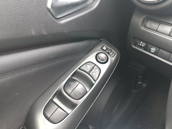 Nissan JUKE 1.0 DIG-T 114 N-Connecta Gris