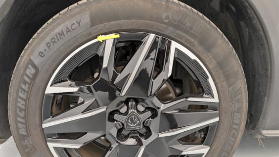 Peugeot 3008 Hybrid 145 e-DCS6 GT Gris Titane / Toit Noir