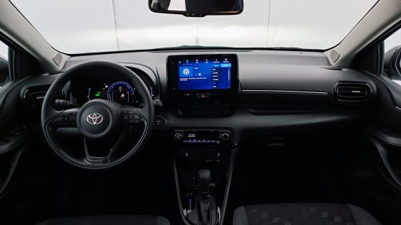 Toyota Yaris YARIS  IV Hybride 116h Design e-CVT Gris Minéral