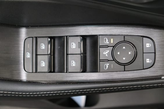 Nissan X-TRAIL N-CONNECTA 5PL  E-POWER 204 HP 2WD Black