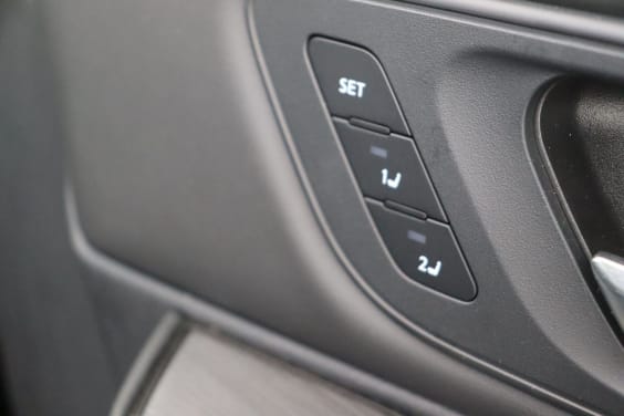 Nissan X-TRAIL N-CONNECTA 5PL  E-POWER 204 HP 2WD Black