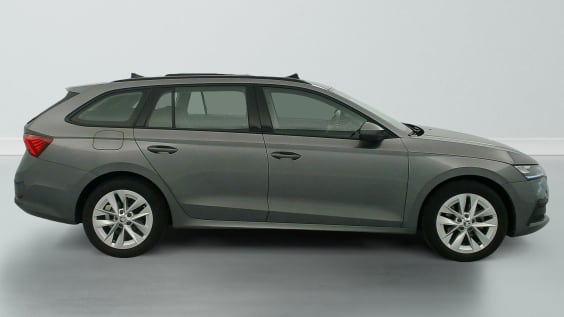 Skoda Octavia Combi 2.0 TDI 150 CH DSG7 BUSINESS Gris Graphite