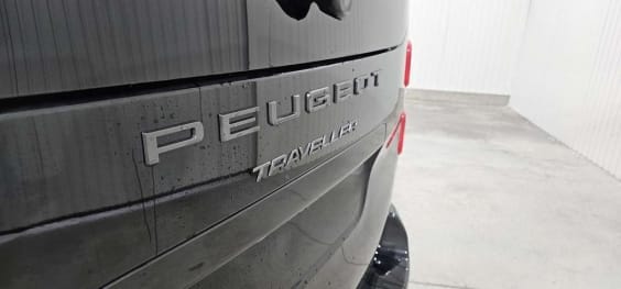 Peugeot Traveller Traveller M 2.2 Diesel 180ch S&S EAT8 Business Pack Noir