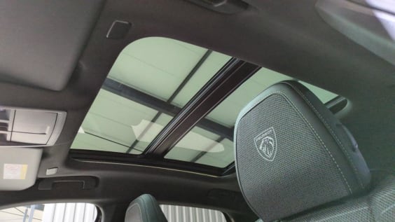 Peugeot 3008 Hybrid 145 e-DCS6 GT Noir Perla Nera
