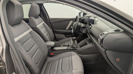 Citroën C4 PureTech 130 S&S BVM6 Shine Gris Platinium