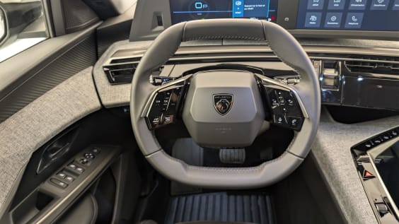Peugeot 3008 Hybrid 145 e-DCS6 Allure Gris Artense