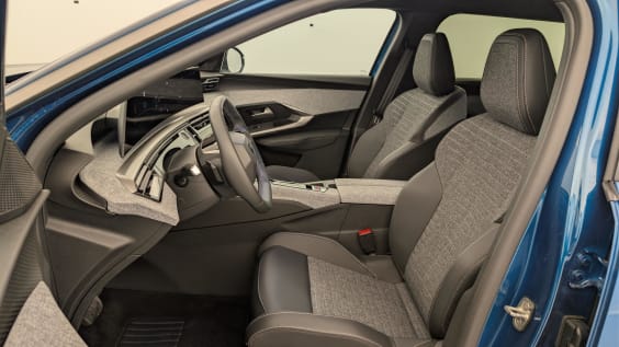 Peugeot 5008 HYBRID 145 CH E-DCS6 ALLURE Bleu Obsession