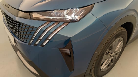 Peugeot 5008 HYBRID 145 CH E-DCS6 ALLURE Bleu Obsession