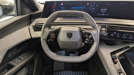 Peugeot 5008 HYBRID 145 CH E-DCS6 ALLURE Bleu Obsession