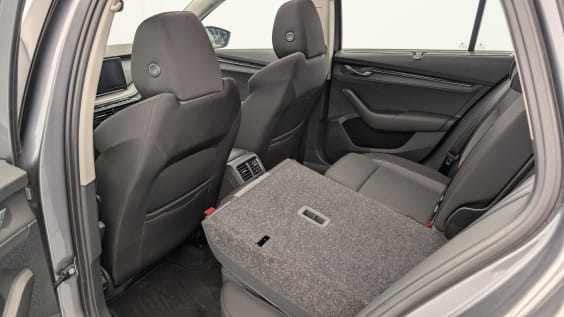 Skoda Octavia Combi 2.0 TDI 150 CH DSG7 BUSINESS Gris Graphite