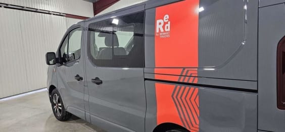 Renault TRAFIC CABINE APPROFONDIE TRAFIC CA BLUE DCI 170 L1H1 3T AUTO EXTRA Gris Urbain
