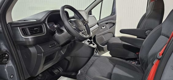 Renault TRAFIC CABINE APPROFONDIE TRAFIC CA BLUE DCI 170 L1H1 3T AUTO EXTRA Gris Urbain