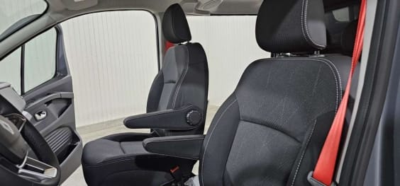 Renault TRAFIC CABINE APPROFONDIE TRAFIC CA BLUE DCI 170 L1H1 3T AUTO EXTRA Gris Urbain