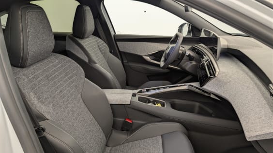 Peugeot 3008 Hybrid 145 e-DCS6 Allure Blanc Okenite