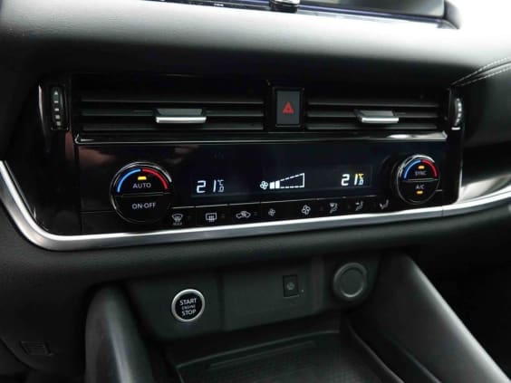 Nissan QASHQAI 1.3 DIG-T MHEV 158 X-Tronic N-Connecta Gris