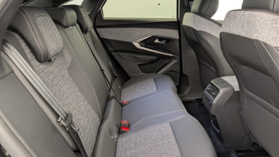 Peugeot 3008 Hybrid 145 e-DCS6 Allure Noir Perla Nera