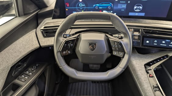 Peugeot 5008 Hybrid 136 e-DCS6 Allure Gris Titane