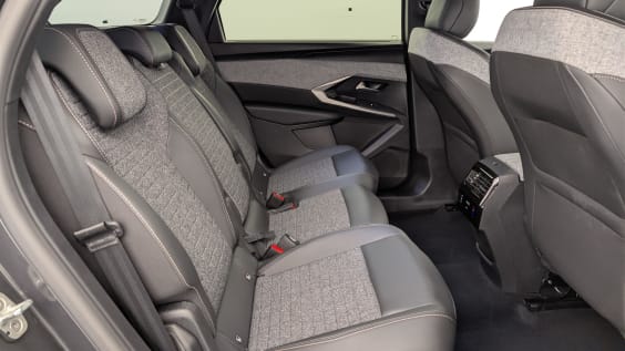 Peugeot 5008 Hybrid 136 e-DCS6 Allure Gris Titane