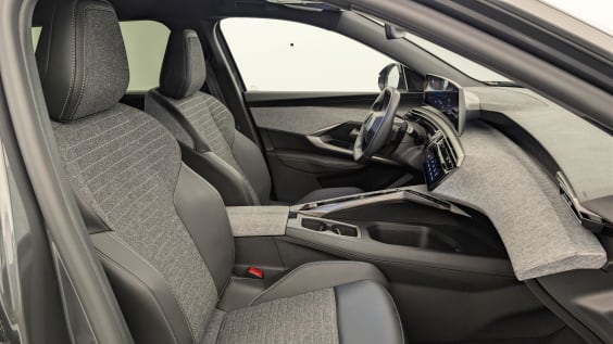 Peugeot 5008 Hybrid 136 e-DCS6 Allure Gris Titane