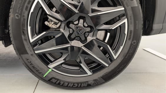 Peugeot 5008 Hybrid 136 e-DCS6 Allure Gris Titane