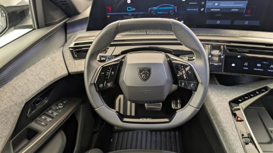 Peugeot 3008 Hybrid 145 e-DCS6 GT Gris Titane / Toit Noir
