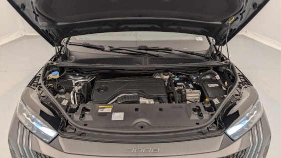 Peugeot 3008 Hybrid 145 e-DCS6 GT Gris Titane / Toit Noir