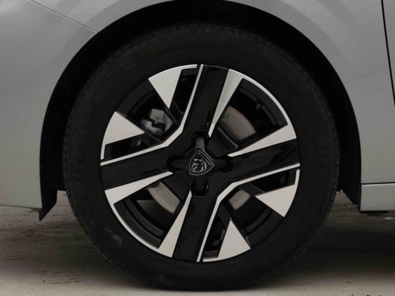 Peugeot 208 1.2 TURBO 100 ALLURE Argent
