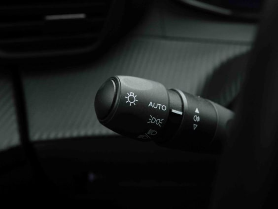 Peugeot 208 1.2 TURBO 100 ALLURE Argent