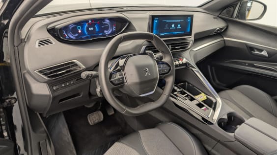 Peugeot 5008 Hybrid 136 e-DCS6 Allure Pack Noir Perla Nera