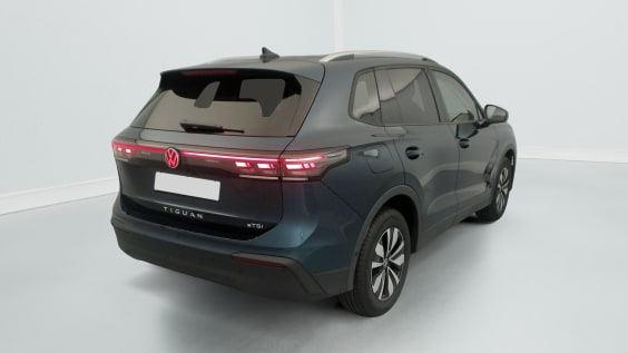 Volkswagen Tiguan 1.5 eTSI 131ch DSG7 Life Nightshade Blue