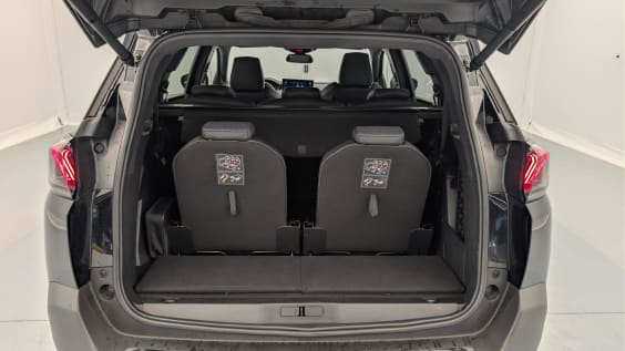 Peugeot 5008 Hybrid 136 e-DCS6 Allure Pack Noir Perla Nera