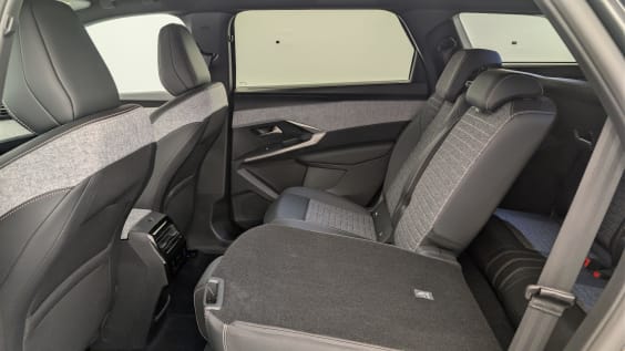 Peugeot 5008 HYBRID 145 CH E-DCS6 ALLURE Gris Titane