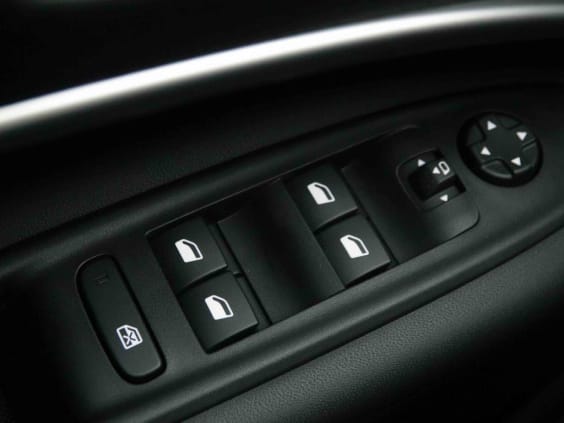 Jeep Avenger 1.2T e-Hybrid DCT Summit Gris