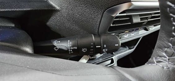 Peugeot Traveller Traveller M Diesel 180 ch Automatique Business Noir Perla