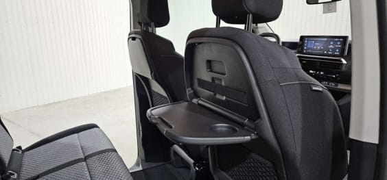 Peugeot Traveller Traveller M Diesel 180 ch Automatique Business Noir Perla