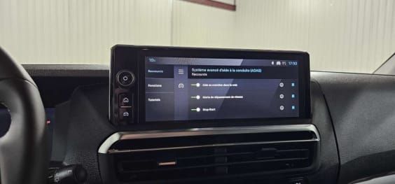 Peugeot Traveller Traveller M Diesel 180 ch Automatique Business Noir Perla