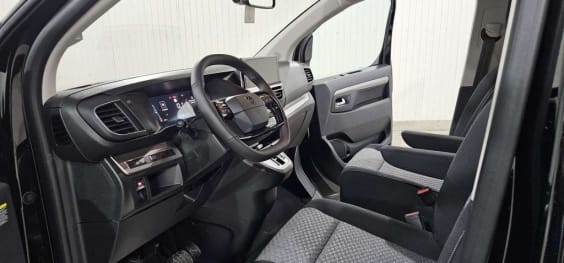 Peugeot Traveller Traveller M Diesel 180 ch Automatique Business Noir Perla